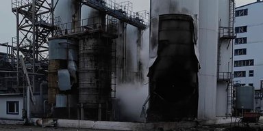 Россияне атаковали порт в Одесской области: разрушено гражданское судно, есть пострадавшие (фото)