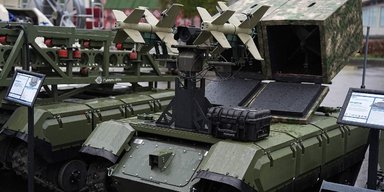Запускает дроны "Елка": в РФ показали роботизированный комплекс "Импульс-ПВО" (фото)