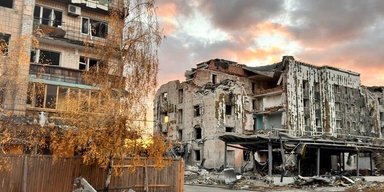 Поки фронт наближається, влада Покровська закуповує квіти на майже 100 тисяч гривень (фото)