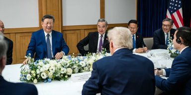 Сі Цзіньпін демонструє посмішку: Білий дім опублікував фото, які китайці не бачать вдома