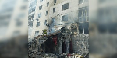 Удар на День Независимости: в полдень дрон попал в дом в Чернигове, есть пострадавшие (фото)