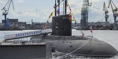 Біля Франції виринула субмарина "Новоросійськ", носій "Калібрів": ламається двічі на місяць (фото)