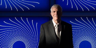 Однажды в Америке. О чем знаменитый биограф Стивен Найфи рассказал "случайному попутчику"