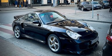 Их изготовили менее 600: в Киеве засветился культовый заряженный Porsche 2000-х (фото)
