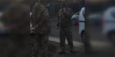 Конфликт с ТЦК в Полтаве: мужчине могли сломать ногу, полиция это отрицает (видео)