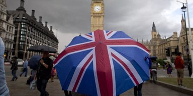 Тисячі мігрантів у Британії можуть опинитися просто неба, — Independent