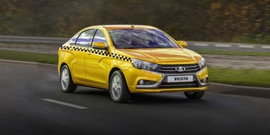 Таксистів у РФ примусово пересадять на Lada всупереч протестам, — росЗМІ