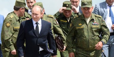 Путін шукає цапа-відбувайла. На кого покладуть відповідальність за здачу Херсона