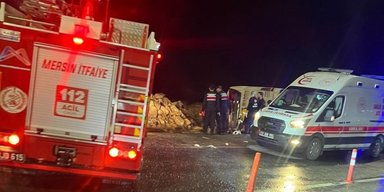 У Туреччині перекинувся пасажирський автобус: 9 загиблих та десятки постраждалих (фото, відео)