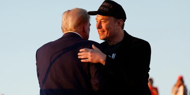 Илон Маск в ближайшее время уйдет с должности в DOGE: исчезнет ли он "с орбиты" Трампа, — Politico