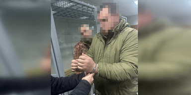 Дружина отримала 1,2 млн грн за фіктивну участь у бойових діях: ДБР викрило екскомбрига ТРО