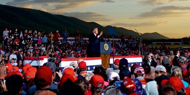 Америка на распутье. Почему Трамп проигрывает на старте избирательной кампании