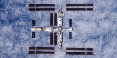 Китай вернет поврежденный космический корабль на Землю после успешной спасательной миссии