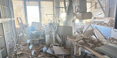 В Киеве дрон РФ попал по операционной Института кардиологии НАМН: пострадал пациент (фото)