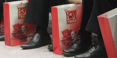 Ленин с нами. Украинский подход к декоммунизации  - чисто советский