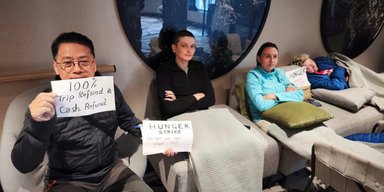 Россияне объявили голодовку во время круиза в Антарктиду: в чем причина