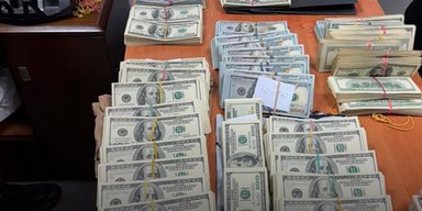 "Касса за декабрь": НАБУ подтвердило обыски на границе и изъяло $850 тысяч (фото)