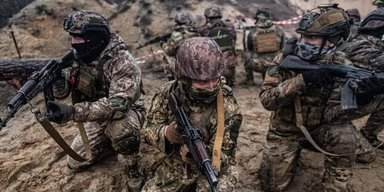 "Мотивація хороша, але вона має бути справедливою": що військові говорять про "Контракт 18-24"