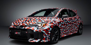 Нову Toyota Corolla 2026 на 300 сил показали до презентації (фото)