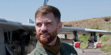 "Военный в тылу не чувствует себя в безопасности": мать погибшего пилота "Джуса" рассказала, как избили ее сына