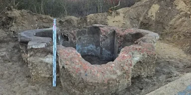 В крепости Наполеона обнаружили уникальный фонтан конца XIX века (фото)