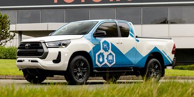 Toyota представила екологічний пікап із запасом ходу 600 км (фото)