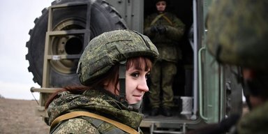 Действуют на Донбассе: в составе российских ДРГ начали появляться женщины, — ВСУ