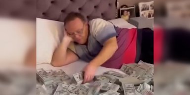 Мамусин пиріжок на купі доларів: чому фото сина чиновниці — дзеркало середнього українця
