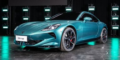 Новий британський спорткар стане недорогим електричним конкурентом Porsche Cayman (фото)