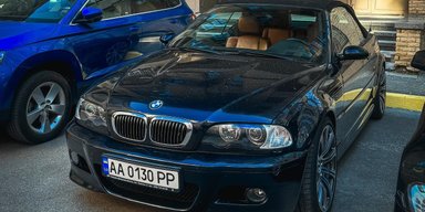 Гість із 2000-х: у Києві помітили легендарний спорткар BMW (фото)