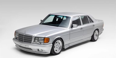 Неприметный раритет: старый 35-летний Mercedes W126 продали по цене "Гелендвагена" (фото)