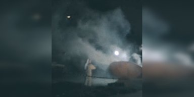 Врізався ребром в ґрунт: "НЛО" приземлився на галявині перед університетом (фото)