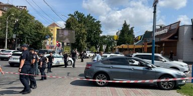 Стрілянина у Черкасах: КОРД затримав чоловіка, який захопив McDonald's (фото)