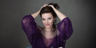 Алина Доротюк обручилась: на руке интервьюера заметили элегантное кольцо