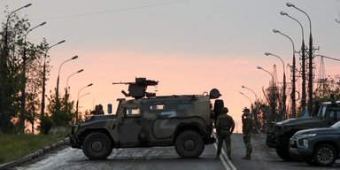 ВС РФ пытаются оккупировать часть Харьковщины и наступают под Бахмутом, — Маляр (видео)