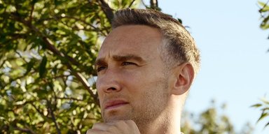 Колишній "Холостяк" вперше показав обличчя своєї доньки: який вигляд має дівчинка (фото)
