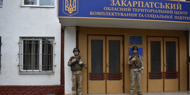 Могут ли забирать мобильные телефоны у задержанных военнообязанных: в ТЦК ответили