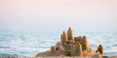 Простоїть вічність. Учений розповів, як побудувати з піску ідеальний замок: потрібно знати пропорції