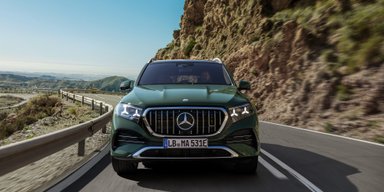 Mercedes-Benz визнав помилку і повертає легендарний V8: фанати змусили бренд змінити курс