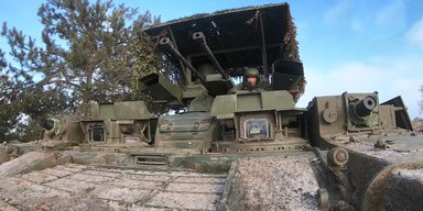 Помітно "підріс": у РФ показали захист БМПТ "Терминатор" від атаки FPV-дронів (фото)