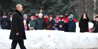 Питання здоров'я, не політики: росіян готують до довічного правління Путіна, — Reuters