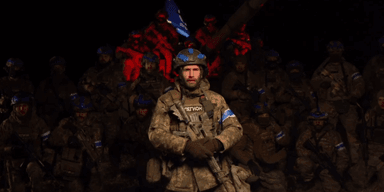Є перші "прильоти", тривають бої: бійці "Свободи Росії" зайняли населений пункт у РФ (відео)