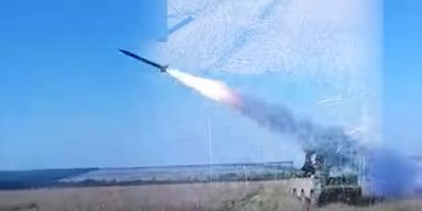 "У ворога багато очей": у небі над Київщиною зенітники збили ворожу ціль (відео)