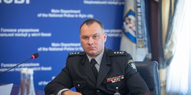 Поки триває війна: поліція не стане забирати в українців зброю, роздану на початку вторгнення