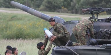 Німеччина вчила ЗС РФ воювати до вторгнення в Крим: Rheinmetall будував центр в Поволжі, — ЗМІ