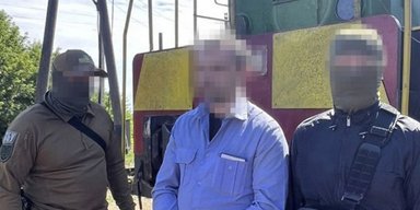 На Харківщині затримали залізничника, який "зливав" маршрути руху ешелонів ЗСУ (фото)