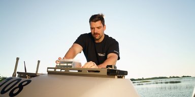 "Меньше визитной карточки": новая компактная система РЭБ глушит связь с дронов (фото)