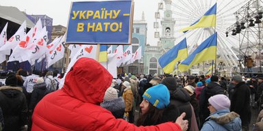 Почему мы не в НАТО? На вопрос президента Зеленского отвечают эксперты – политологи и военные