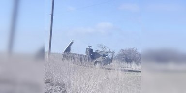 Стояли при дорозі: який вигляд мають ракети AIM-132 ASRAAM на ерзац-установці з Британії (відео)