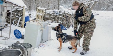 Лаборатории по всей Украине и не только: полиция ликвидировала крупнейшую наркосеть (видео)
